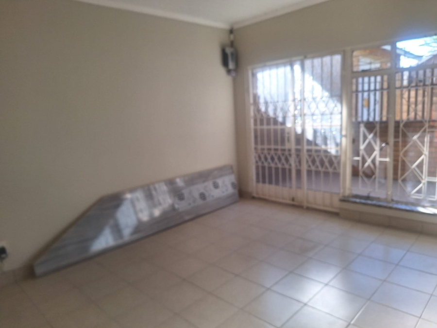 To Let commercial Property for Rent in Flamwood North West